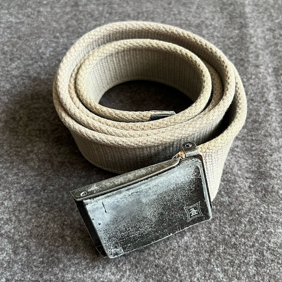 Penguin Clasp Web Belt Grey 41 inches - Picture 1 of 5